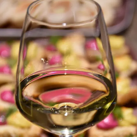 Crimea Wine فندق 3*